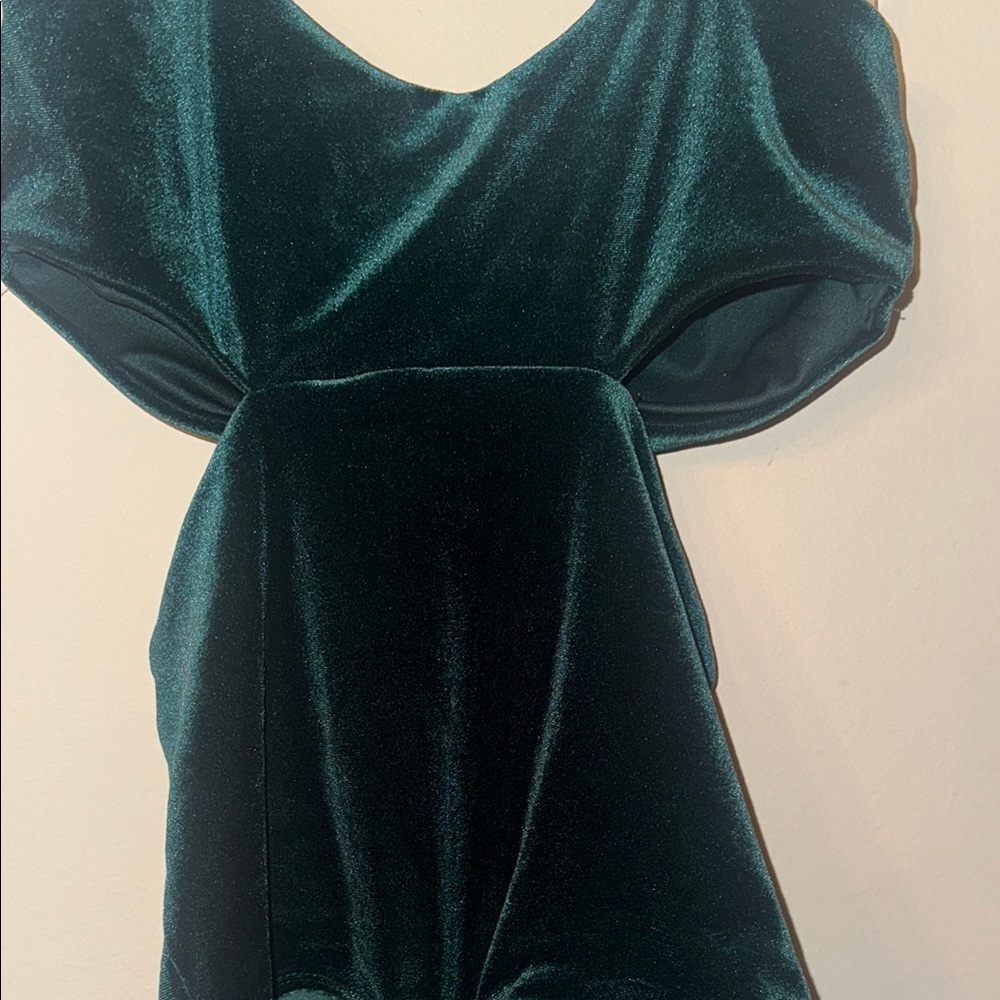 Green Velvet Cutout Bodysuit - Picture 4 of 5